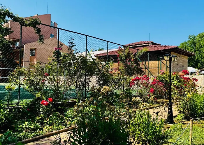 Neva Szálloda Kiten