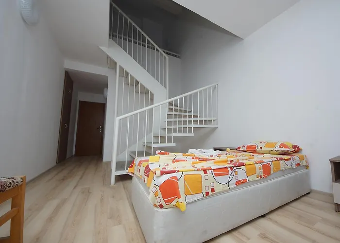 Szálloda Neva Kiten