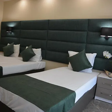 Neva Hotel Kiten (Burgas)